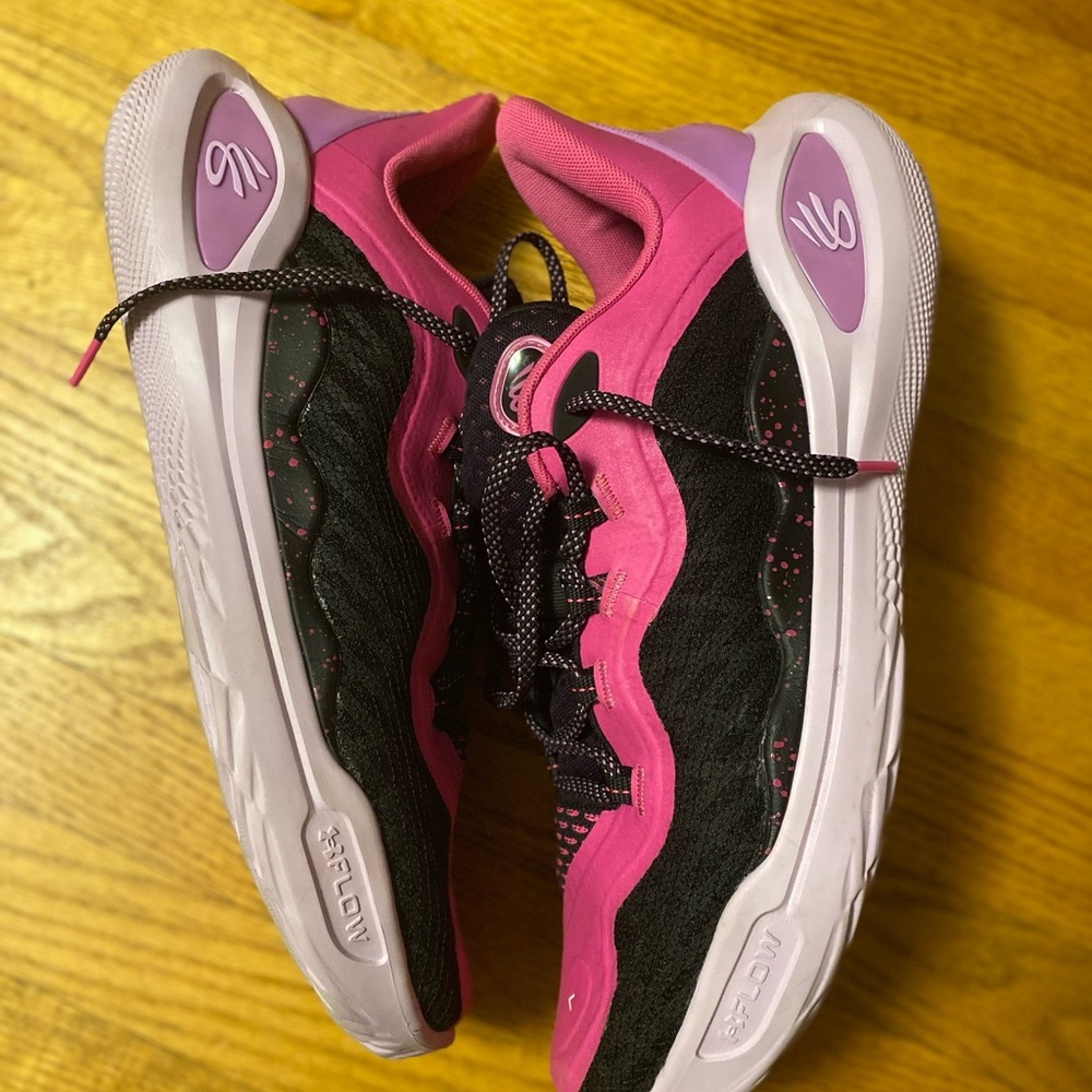 Men’s Under Armour Curry 11 “Girl Dad” sneakers